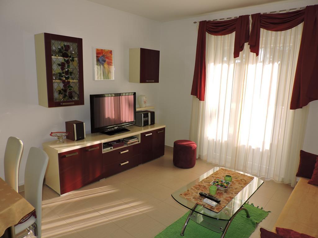 Apartman Legin Фажана Екстер'єр фото