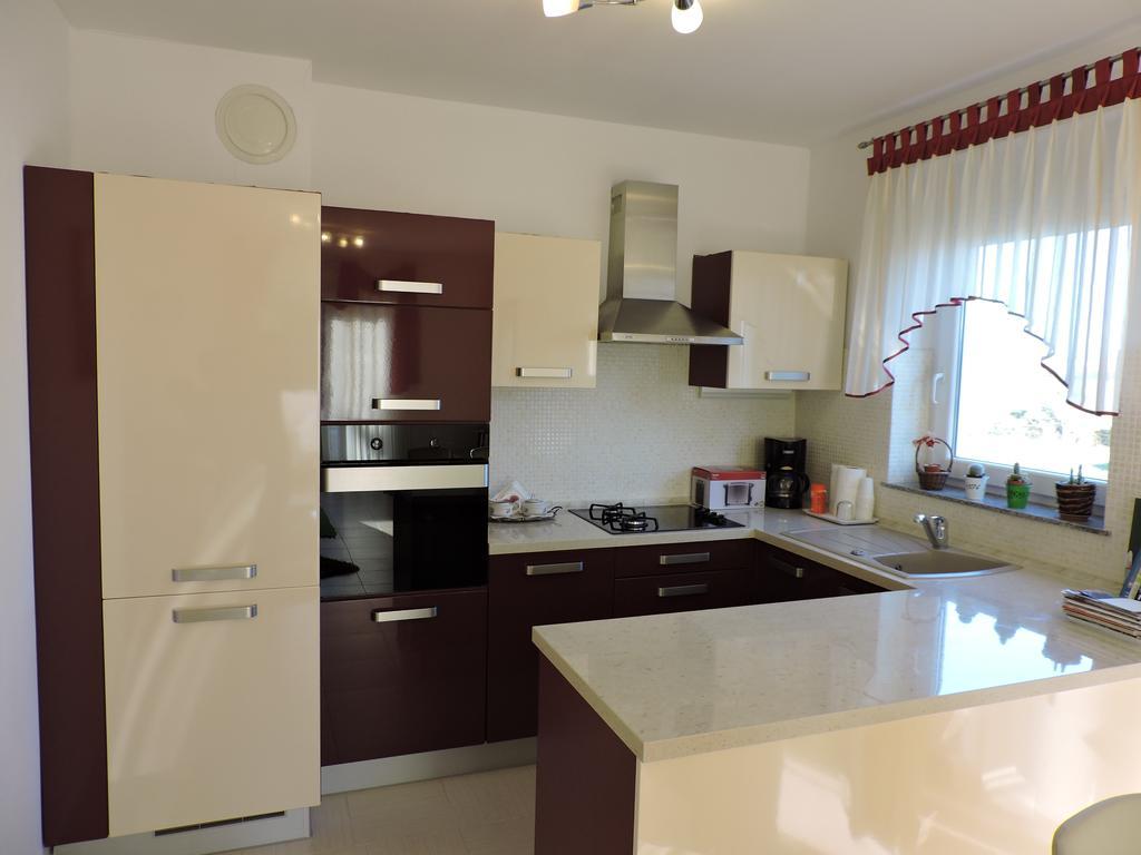 Apartman Legin Фажана Екстер'єр фото